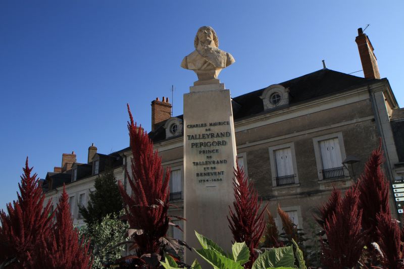 Visite de la ville de Valençay "Sur les Pas de Talleyrand"