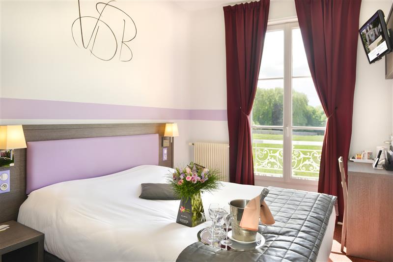 Villa-des-Bordes-double-vue-parc-2