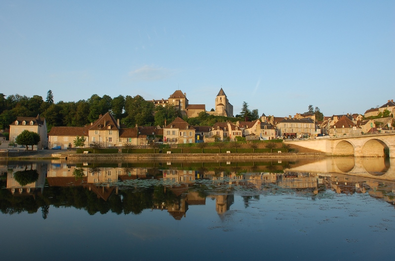Laissez-vous guider par Pierre, guide passionné, dans la ville haute du Blanc — visuel événement