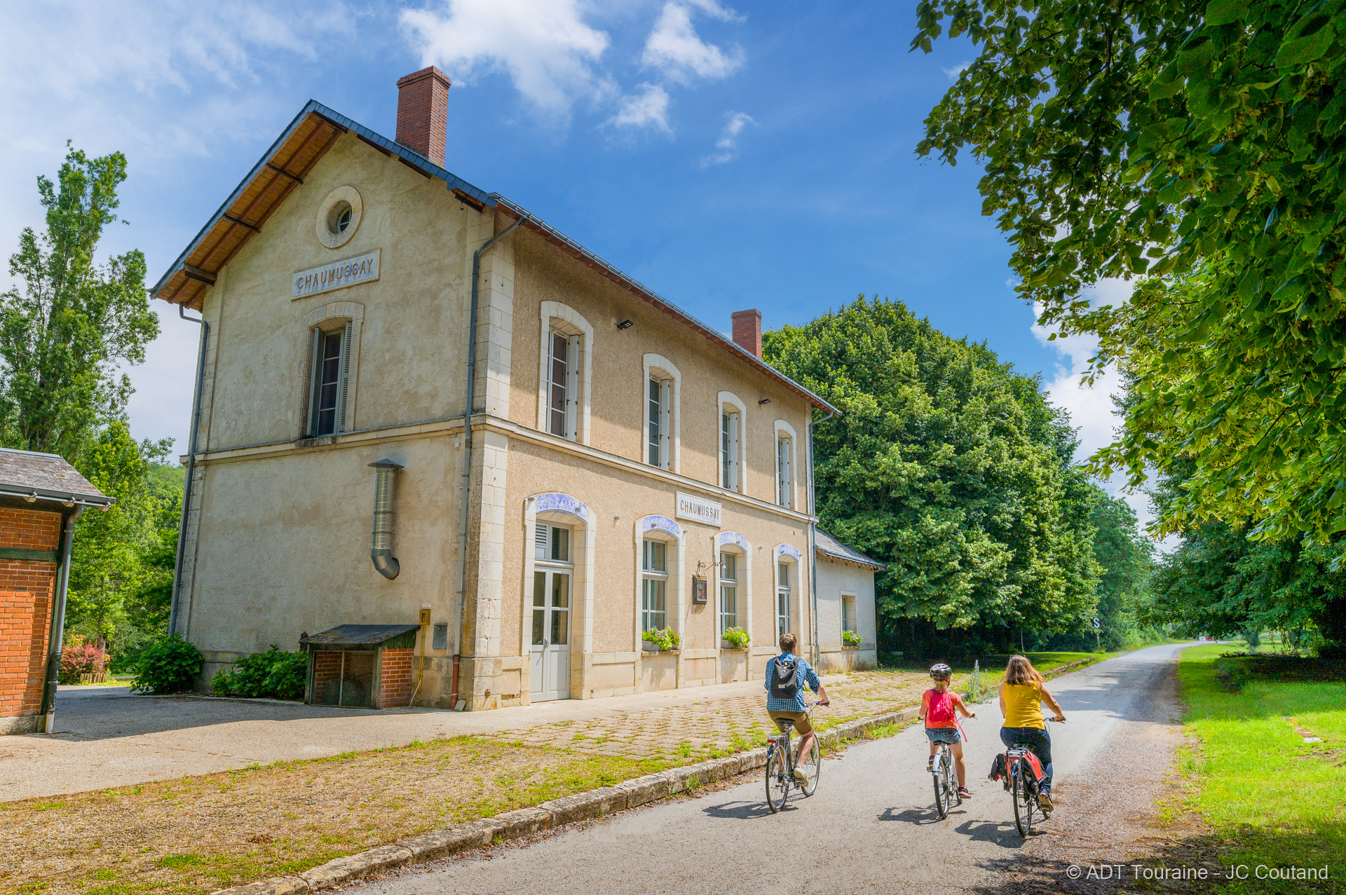 Voie Verte du Sud Touraine, Descartes