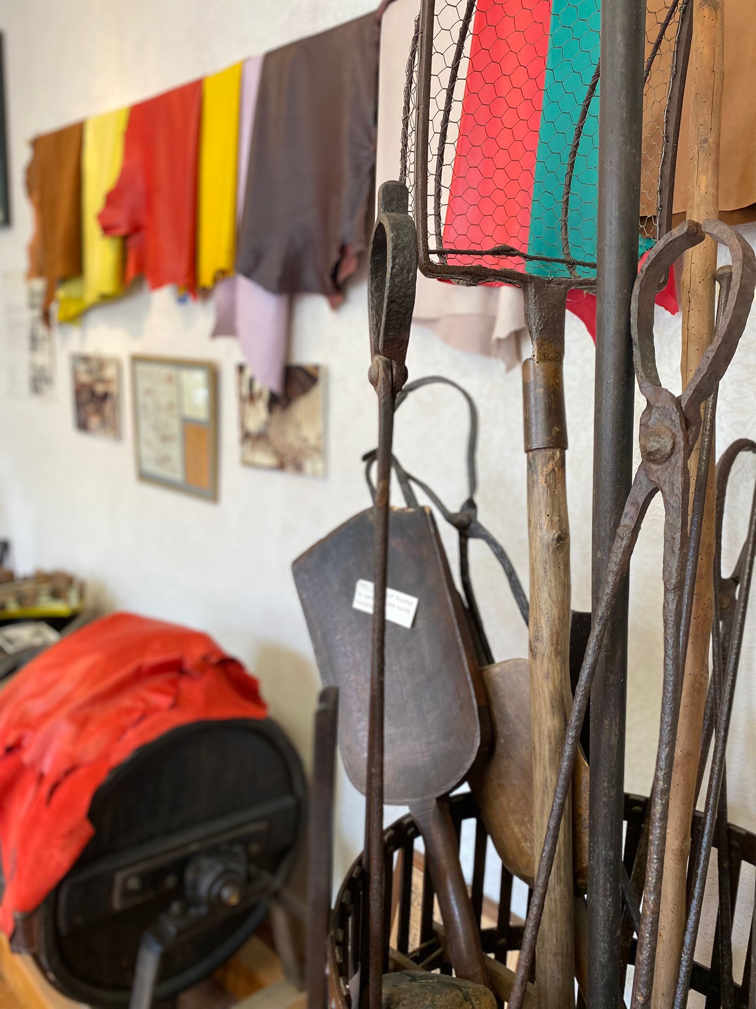 Musée du cuir et du parchemin, Levroux - photo 2