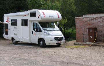 Aire de stationnement et de services camping-car du Lavoir, Marcilly-en-Villette