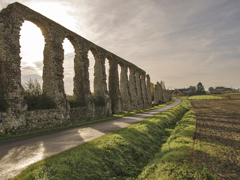 Sentier découverte : aqueduc et moulin, Luynes