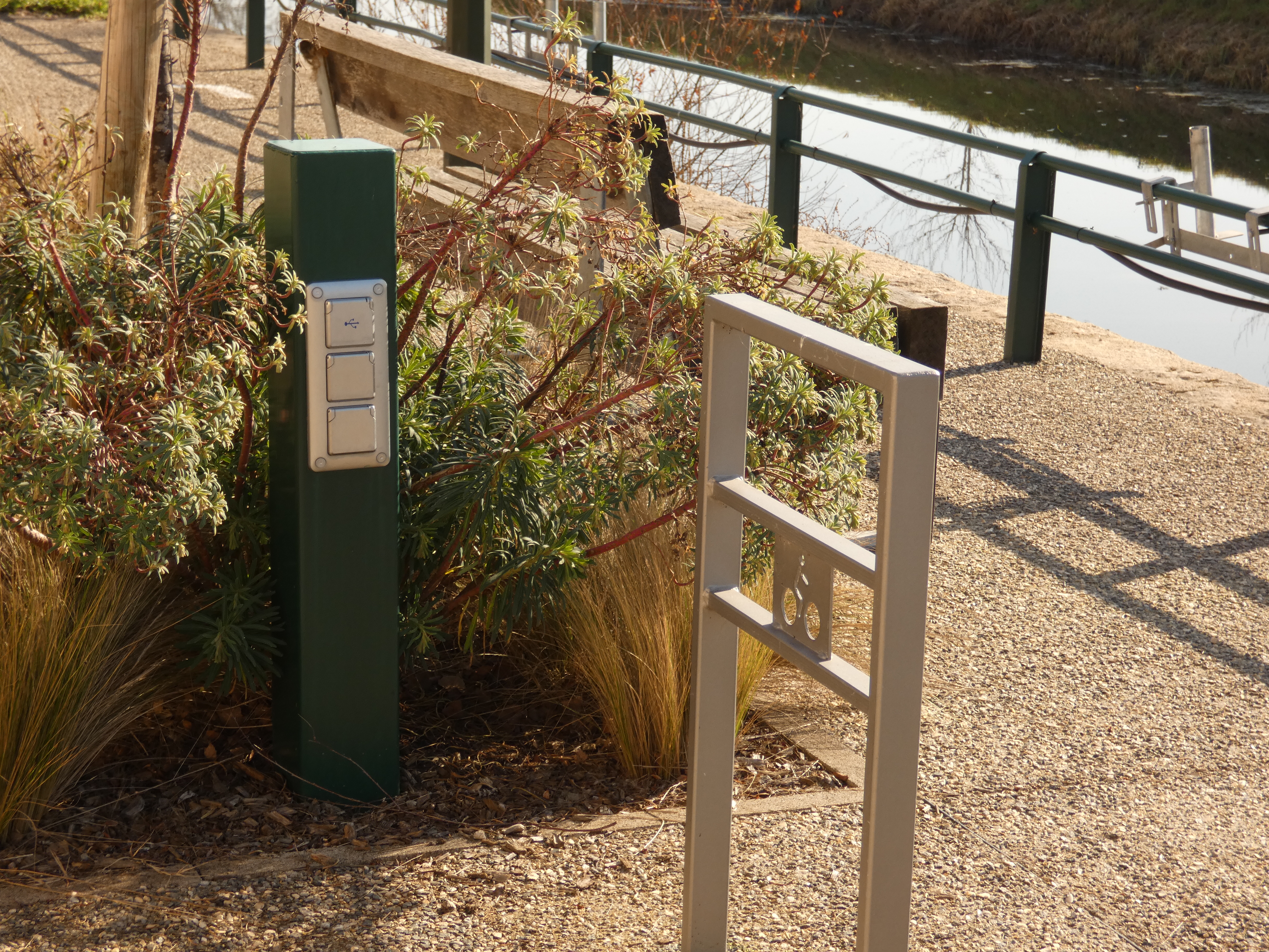 Borne de recharge pour vélo électrique