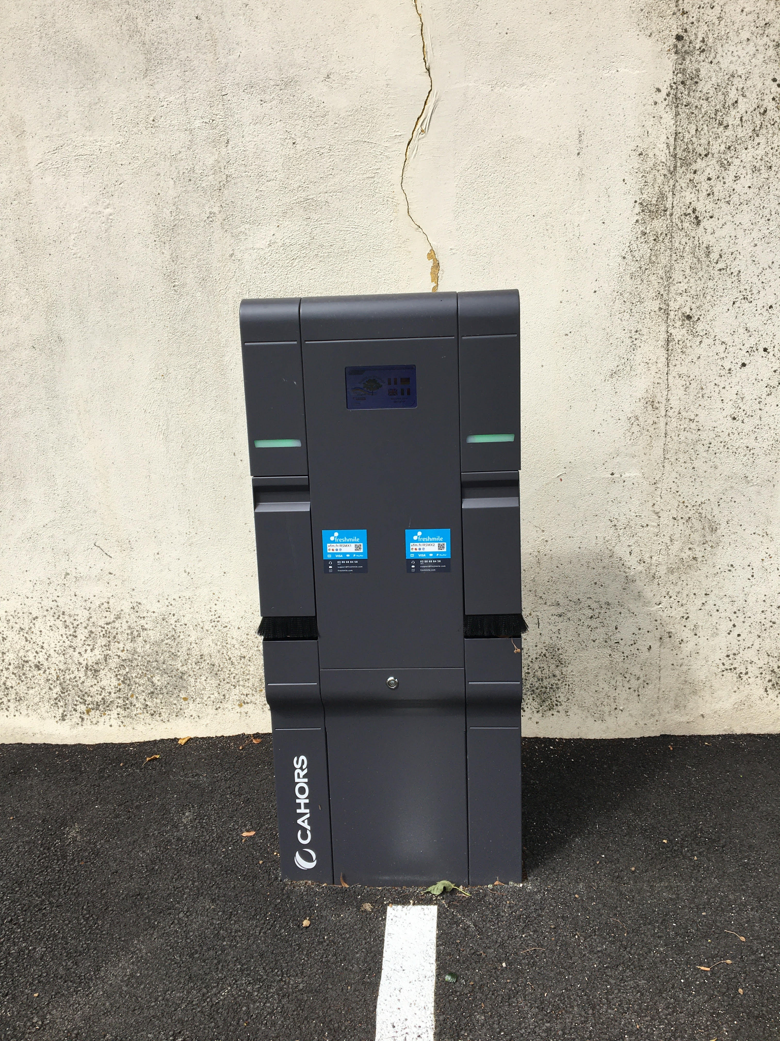 Borne de recharge électrique pour voitures, Nogent-sur-Vernisson - photo 2