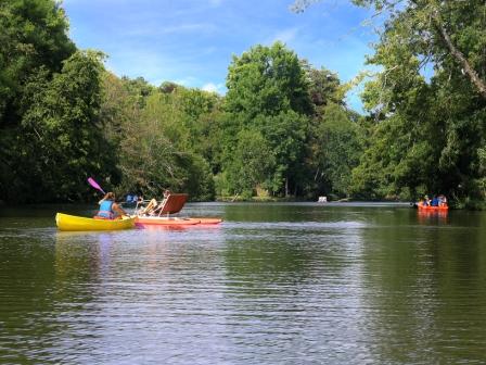 Camping & Parc de Loisirs Le Val Fleuri, Cloyes-les-Trois-Rivières - photo 2