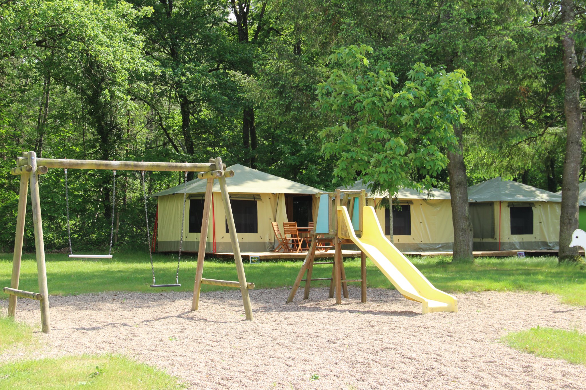 Camping du Domaine du Ciran, Ménestreau-en-Villette - photo 2