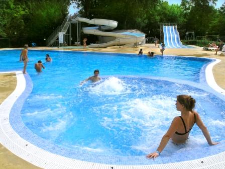 Camping & Parc de Loisirs Le Val Fleuri, Cloyes-les-Trois-Rivières