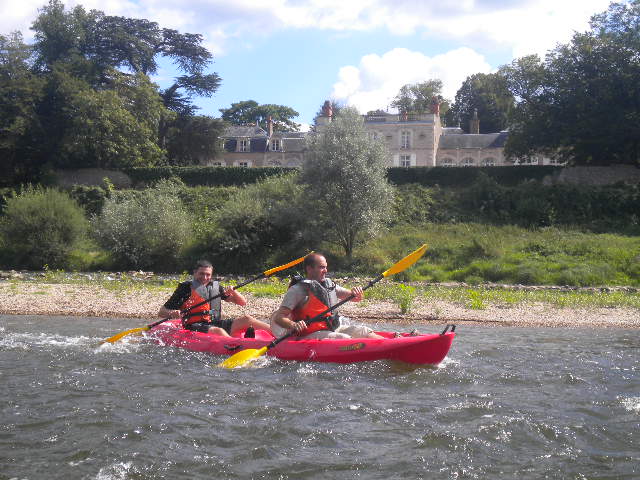 Canoeing and kayaking down the Loire River©