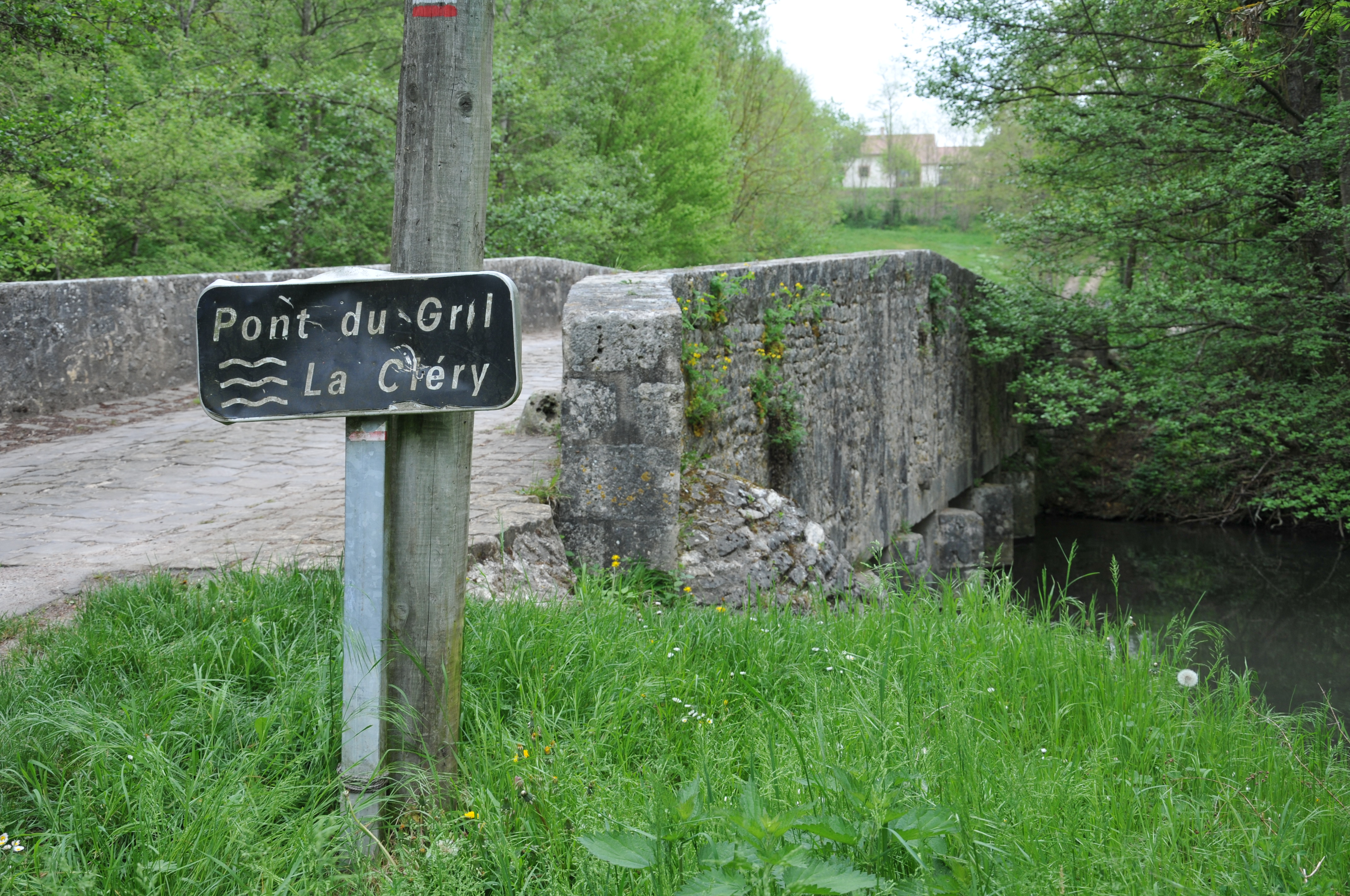 Le Pont du Gril de Corbelin, Griselles