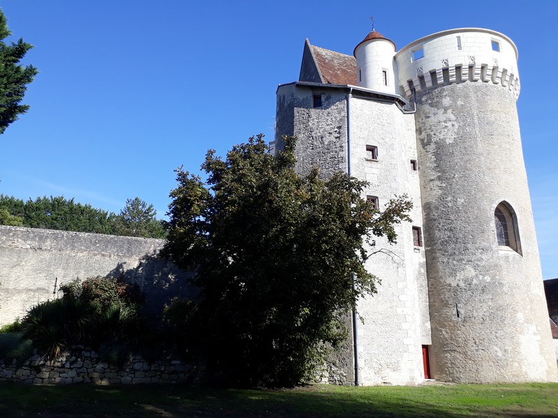 Visite des extérieurs et des souterrains du Château, Betz-le-Château - photo 4