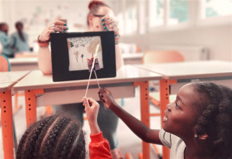 Atelier "Crankie Box", les animaux de la nuit