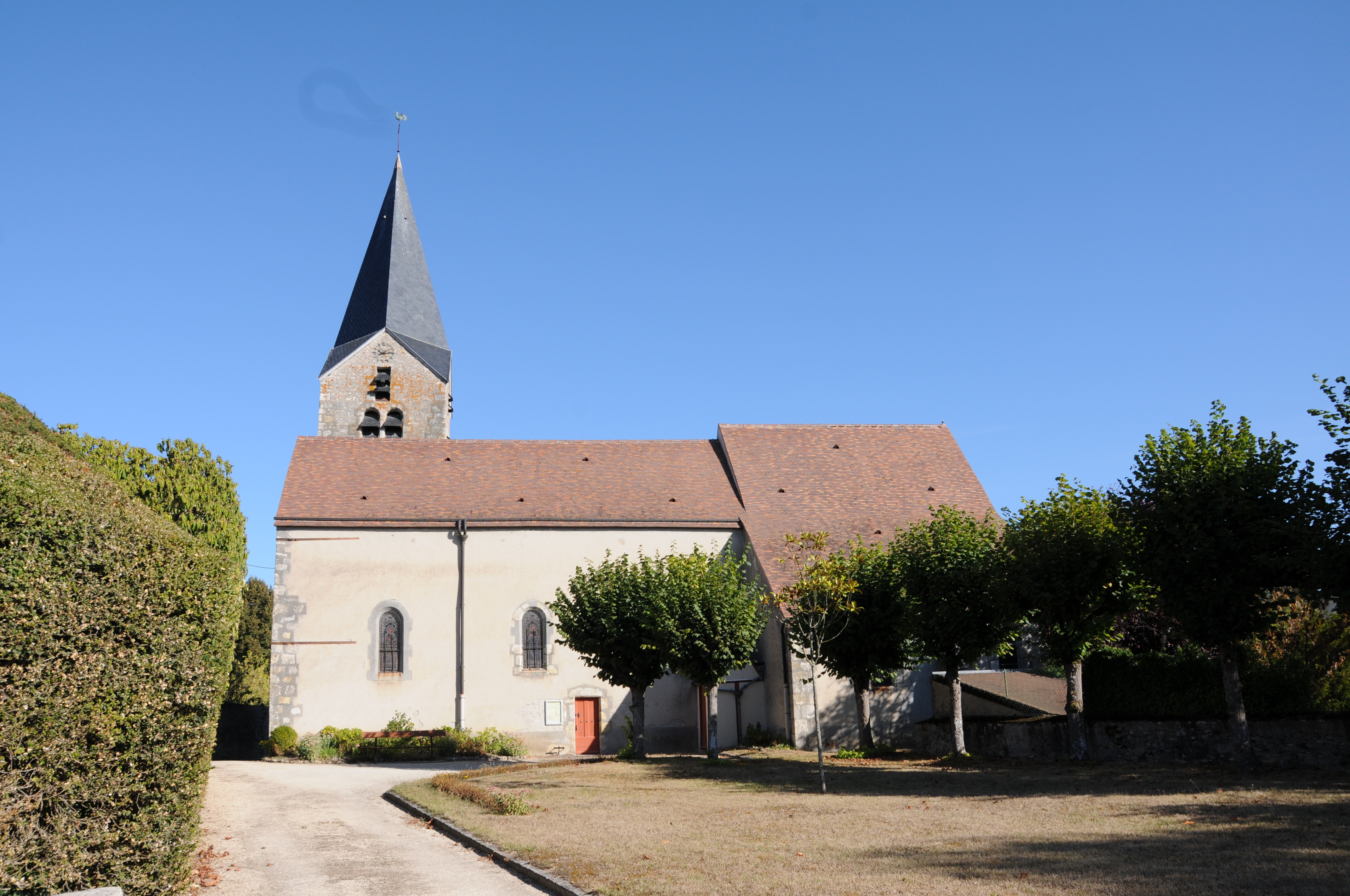 Eglise Saint-Pierre Saint-Paul  France Centre-Val de Loire Loiret Augerville-la-Rivière 45330