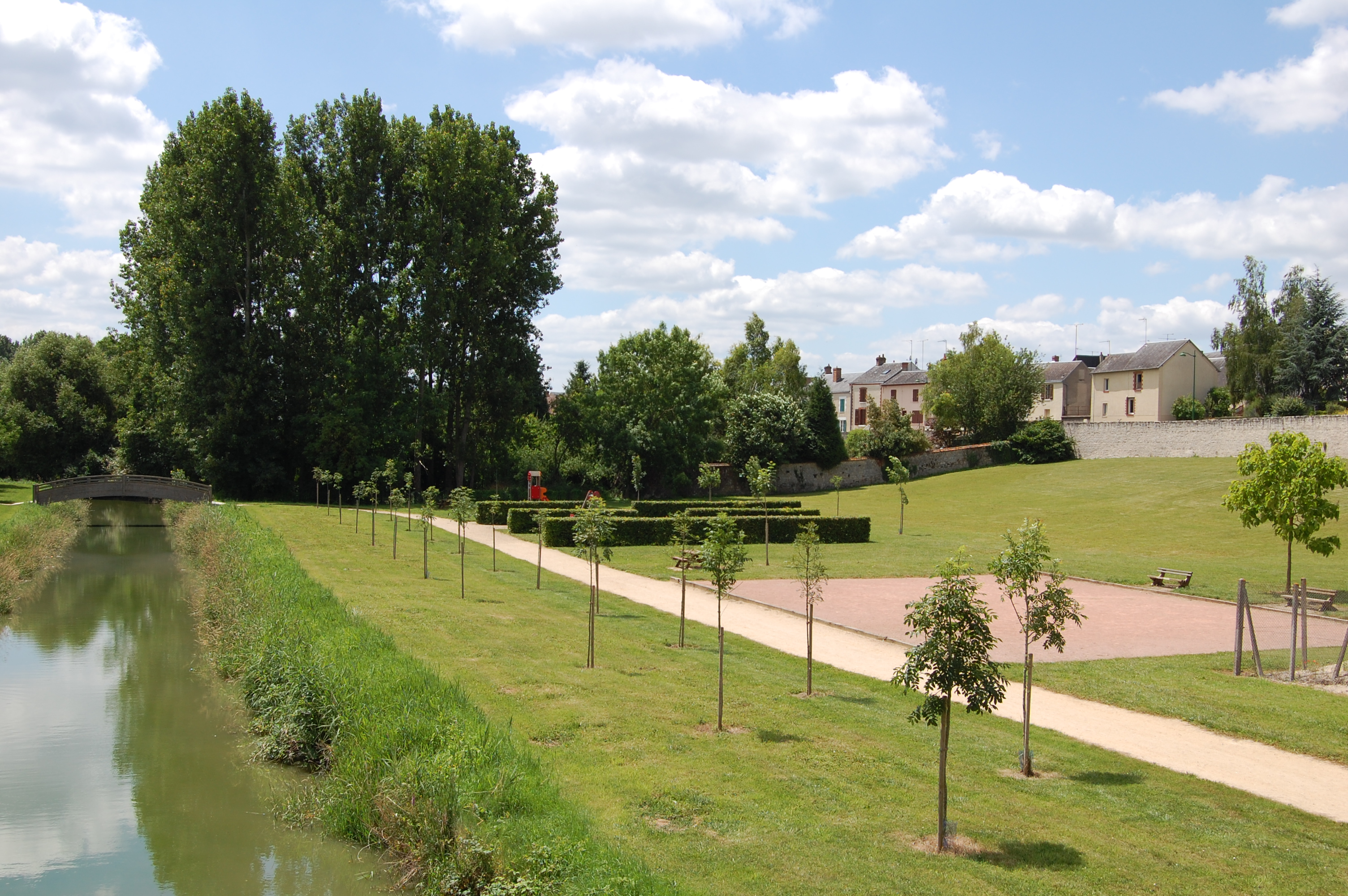 Aire au bord de l'Oeuf