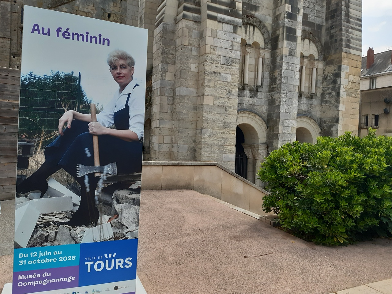 Exposition : Au féminin — visuel événement
