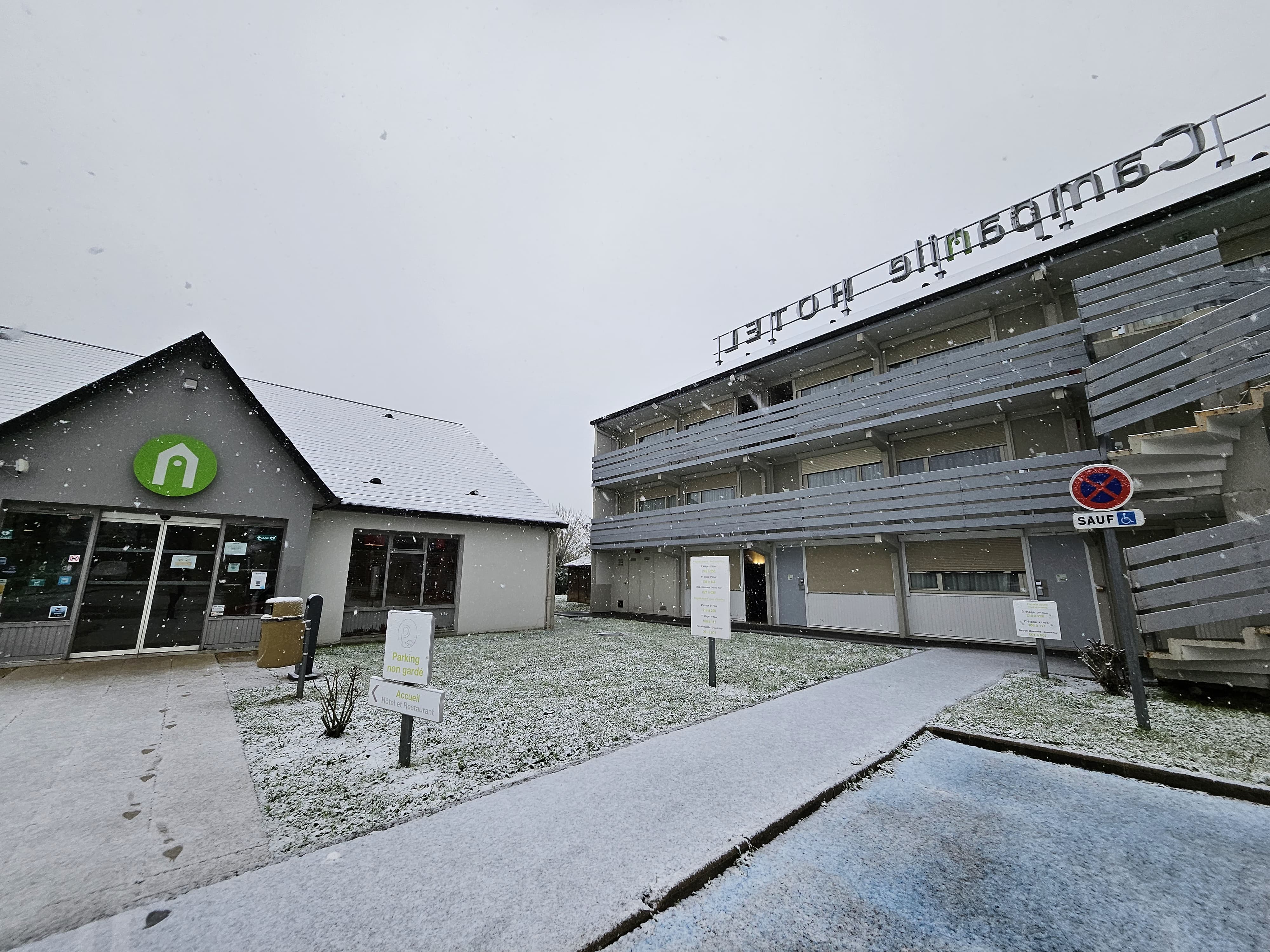 Campanile La Chapelle