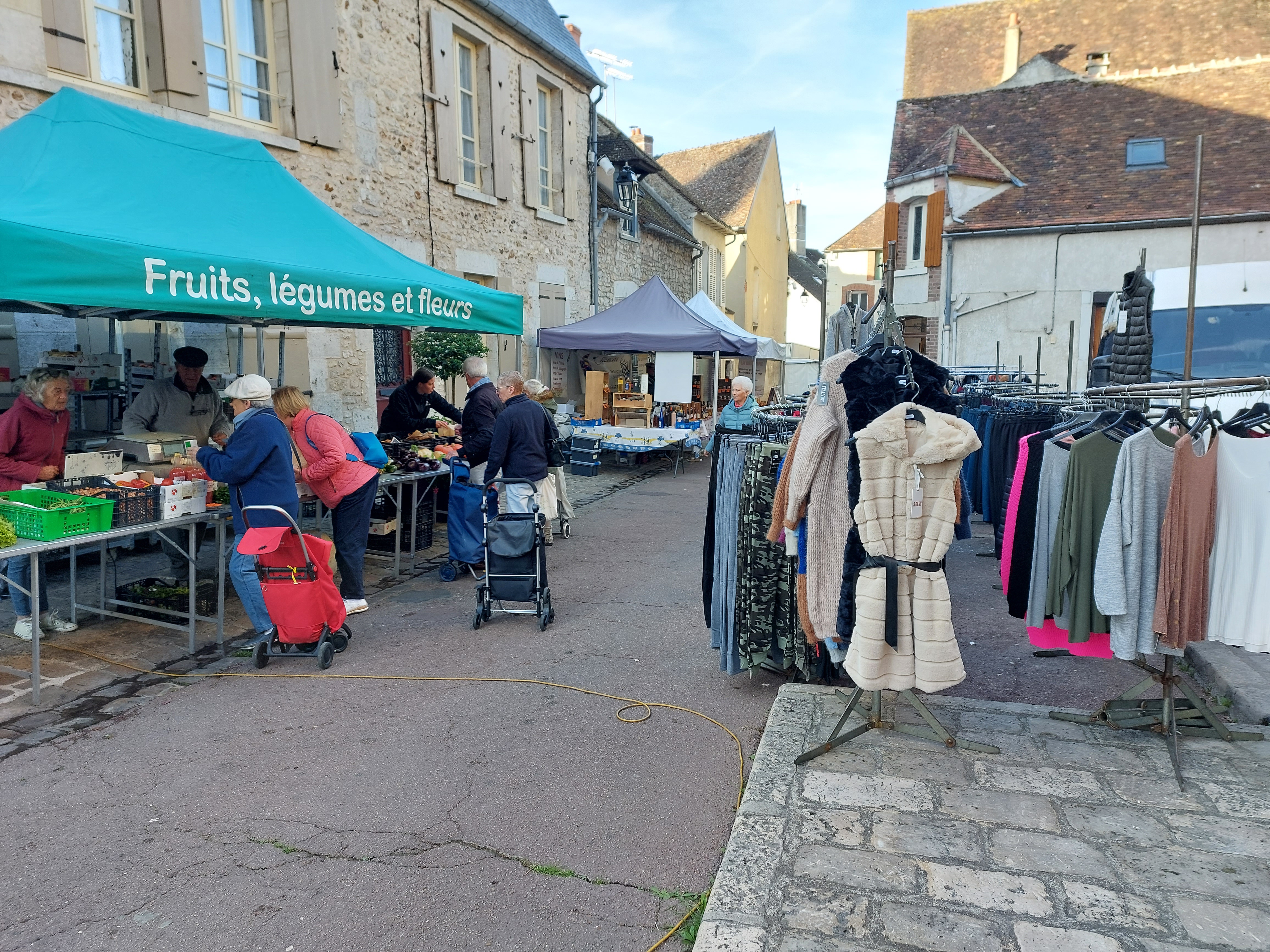 Marché de Ferrières-en-Gâtinais - Vendredi