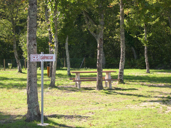 Aire de services municipale pour camping-car, Les Choux