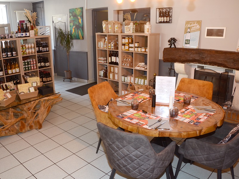 Le Perroquet Bleu, La Chapelle-Blanche-Saint-Martin - photo 3