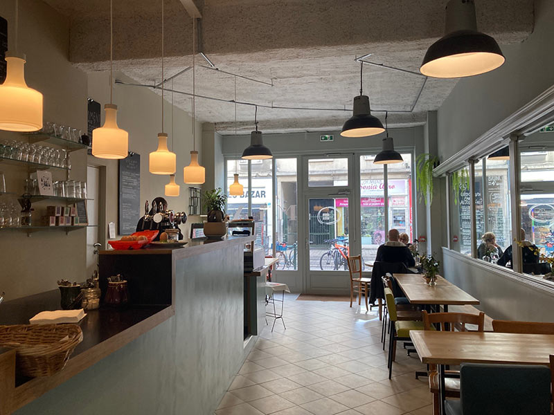 mix-cuisine-et-partage-restaurant-alternatif-salon-de-the-orleans-vue-premiere-salle