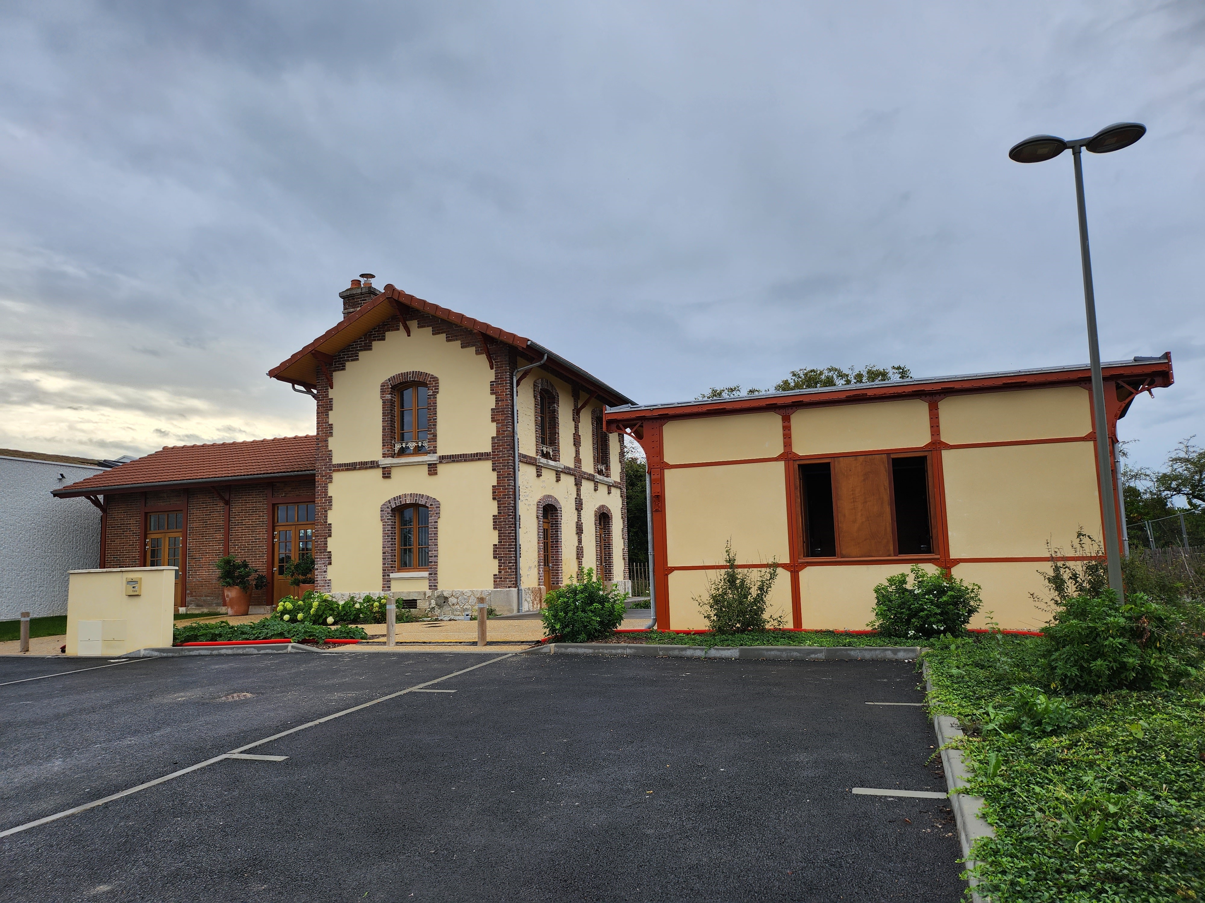 Maison de la Ruche et des Abeilles du Gâtinais, Pannes - photo 2