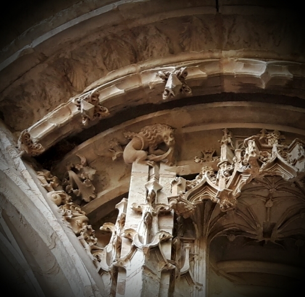 Ruine romantique de la Chapelle Saint-Jacques — photo 2