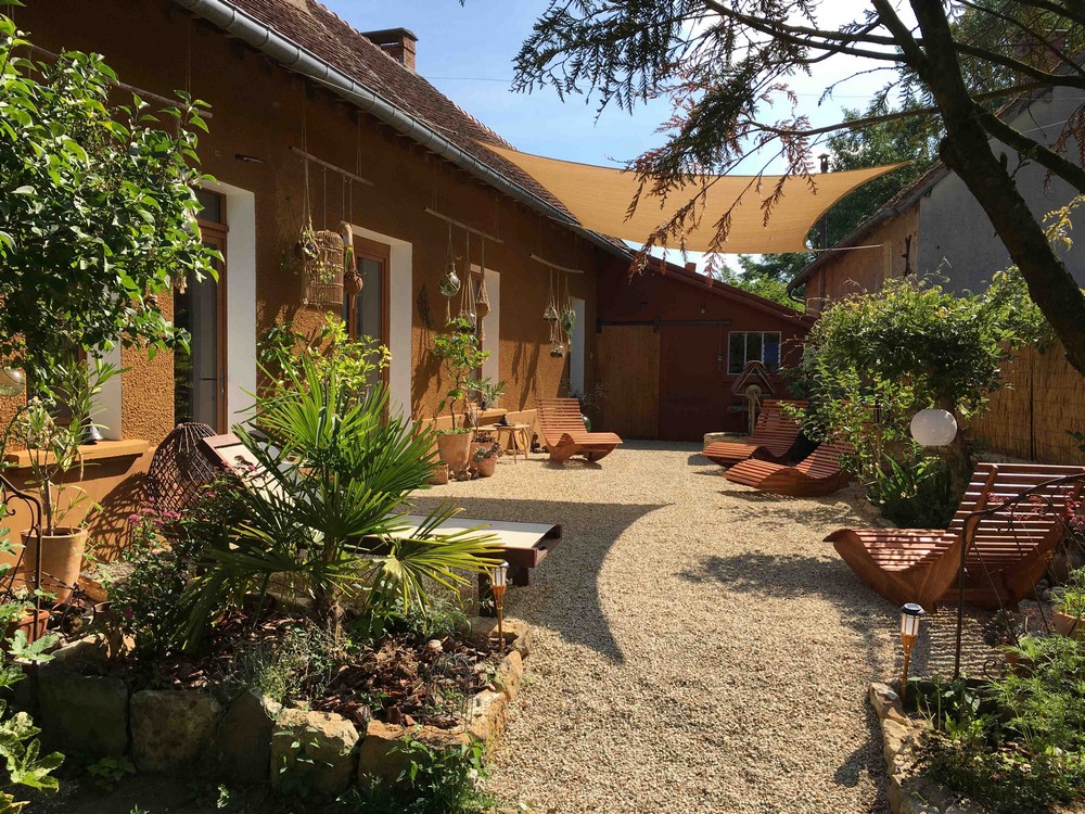 Massages du Monde, spa et hébergement, Saint-Georges-sur-la-Prée - photo 11