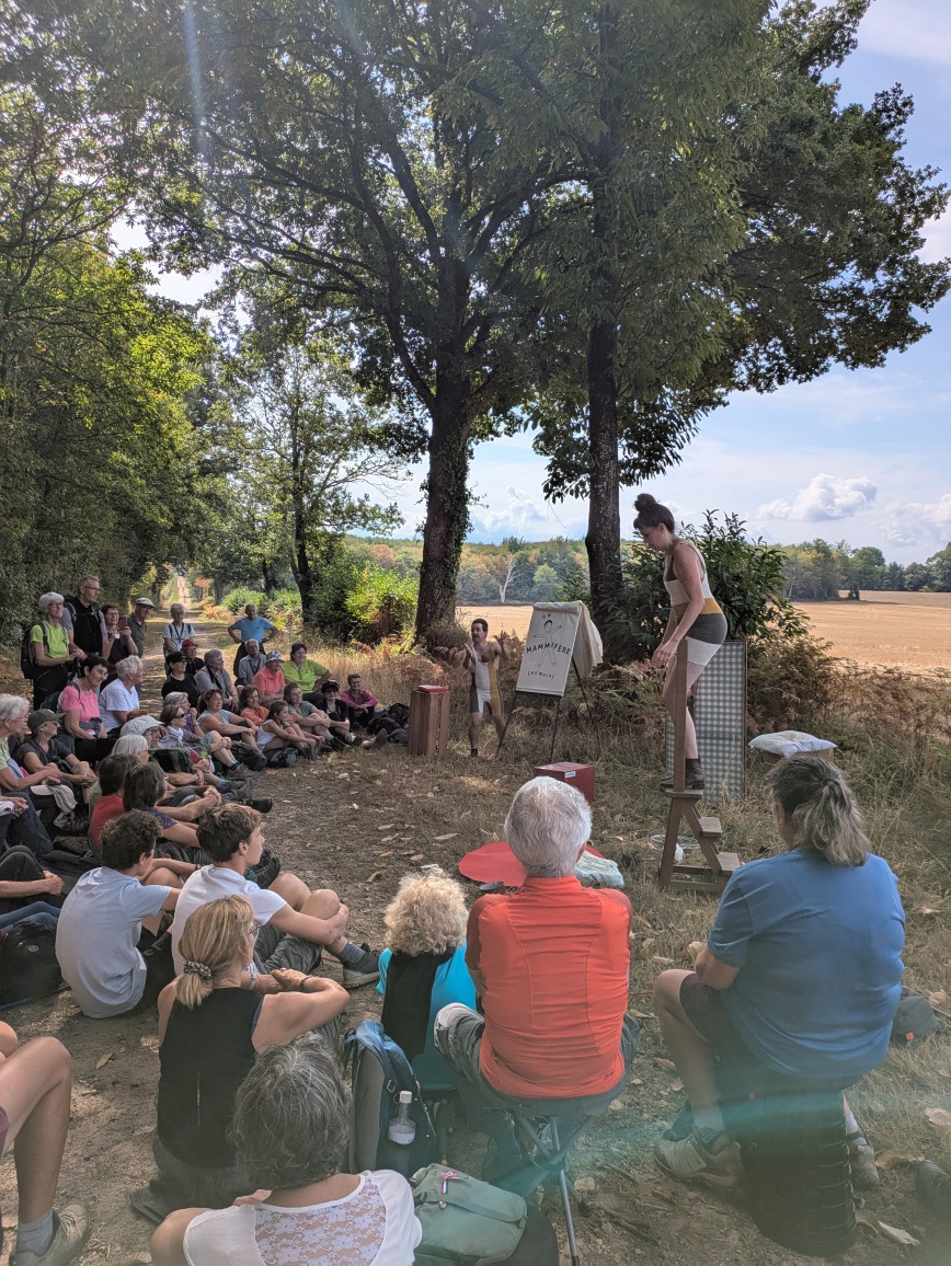 Randonnées à thèmes accompagnées au Pays de George Sand : "Éloge du prince noir... Ou le récit non historique d’une chevauchée : Pouligny-Notre-Dame" - Jour 2