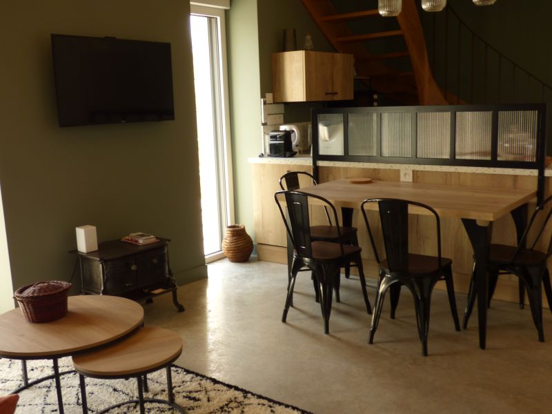 L'Atelier d'Ébène, Le Tranger - photo 3