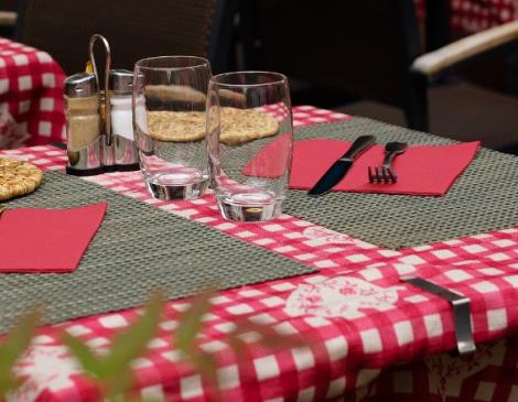 restaurant-table