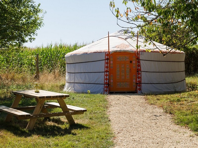 Domaine de la Roche Bellin, Descartes